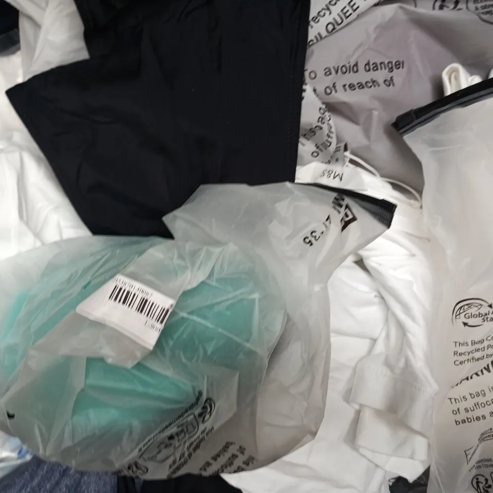 APPROXIMATELY 20 ASSORTED CLOTHING AND FASHION PRODUCTS IN VARIOUS STYLES AND SIZES - COLLECTION ONLY