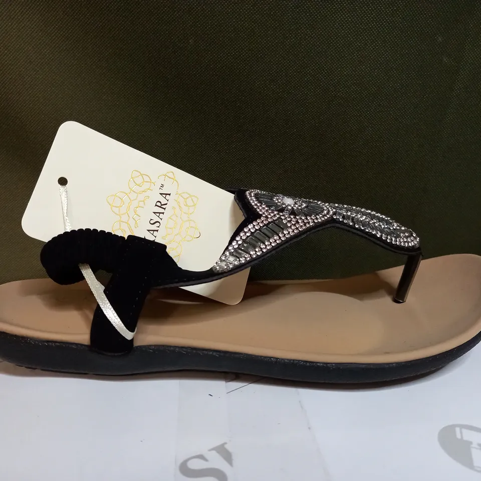 KASARA EMBELLISHED THONG SANDAL - SIZE 5