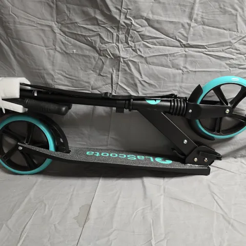 LASCOOTA FOLDABLE ADULT SCOOTER - AQUA