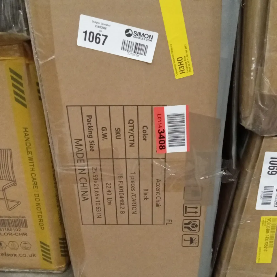 BOXED ACCENT CHAIR - BLACK (1 BOX)