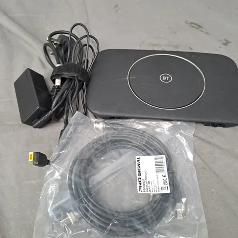 APPROXIMATELY 10 ASSORTED ELECTRICAL ITEMS TO INCLUDE LENOVO LAPTOP CHARGER, POWER CABLE AND BT HUB
