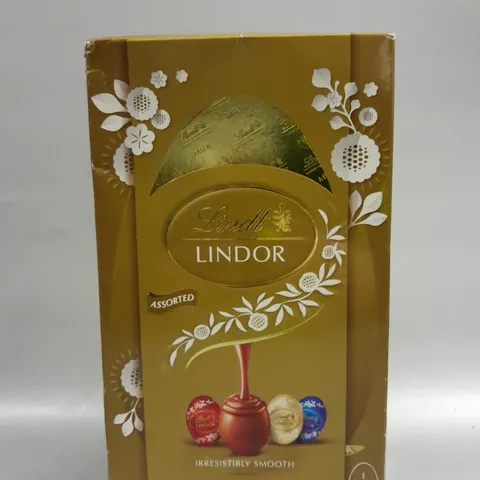 BOXED LINDT LINDOR MILK CHOCOLATE EGG WITH ASSORTED MINI EGGS