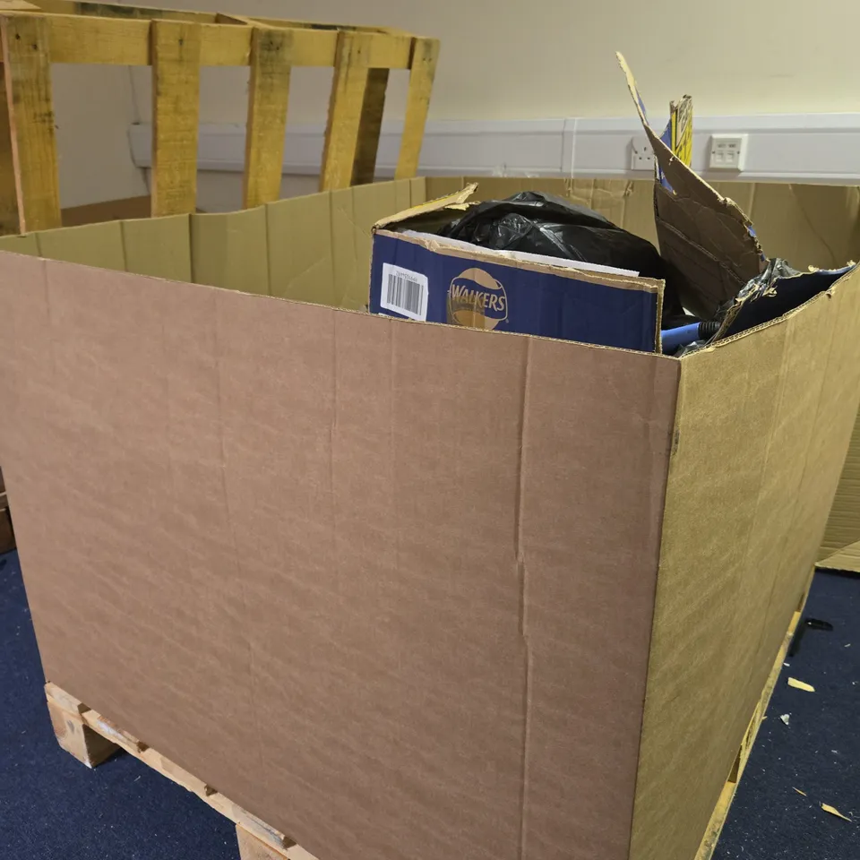 PALLET OF APPROXIAMTELY 100 ASSORTED HOUSEHOLD/ELECTRICAL PRODUCTS TO INCLUDE SMARTPHONE PROTECTIVE CASES, CHILDRENS TOYS, MINI RECYCLING BIN ETC - COLLECTION ONLY 