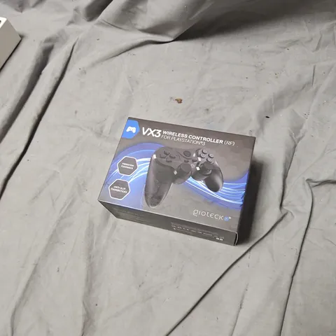 GIOTECK VX3 WIRELESS CONTROLLER (RF) FOR PLAYSTATION 3 – BOXED