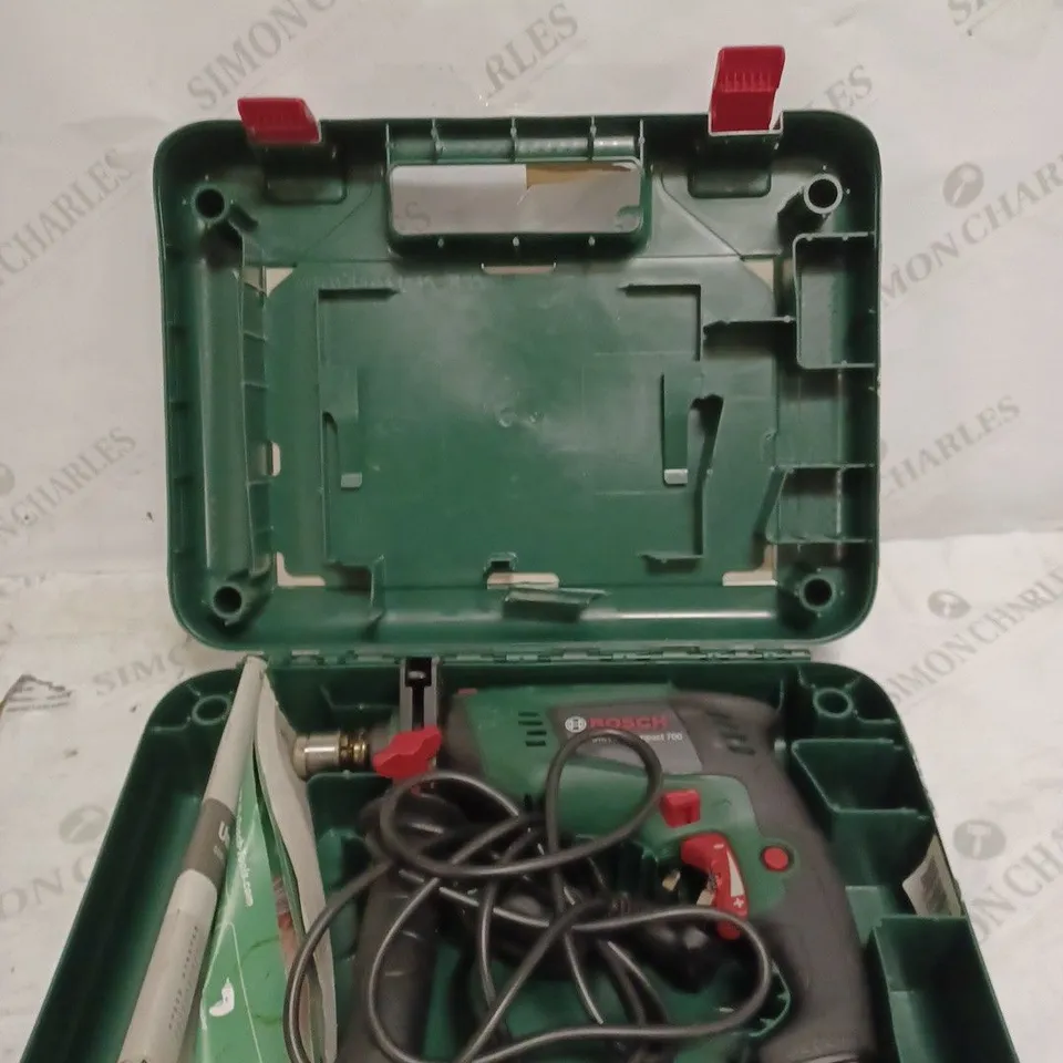 BOSCH UNIVERSAL IMPACT 700 HAMMER DRILL