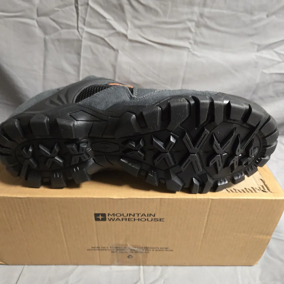 BOXED PAIR OF MOUNTAIN WAREHOUSE TRAIL SHOES - UK SIZE 11