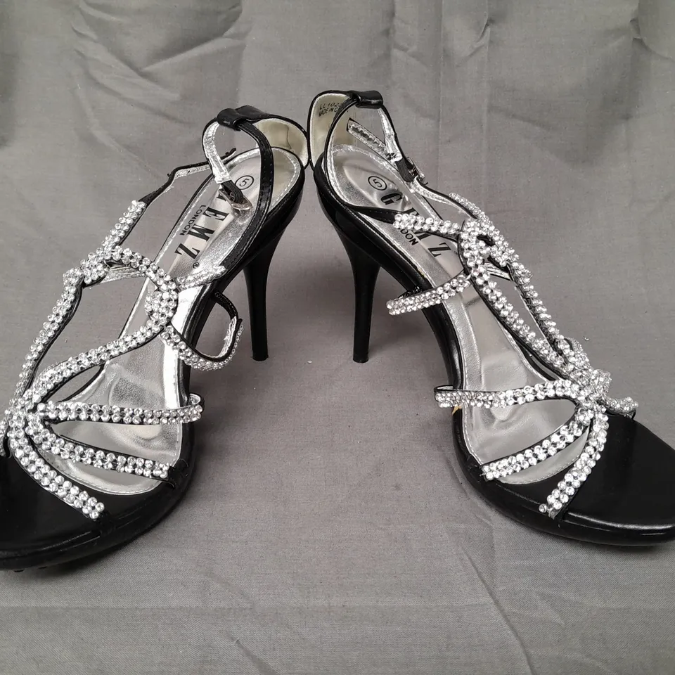 BOX OF APPROXIMATELY 6 ASSORTED PAIRS OF GEMZ LONDON OPEN TOE STRAPPY HIGH HEEL SANDALS IN BLACK/METALLIC SILVER W. JEWEL EFFECT - VARIOUS SIZES