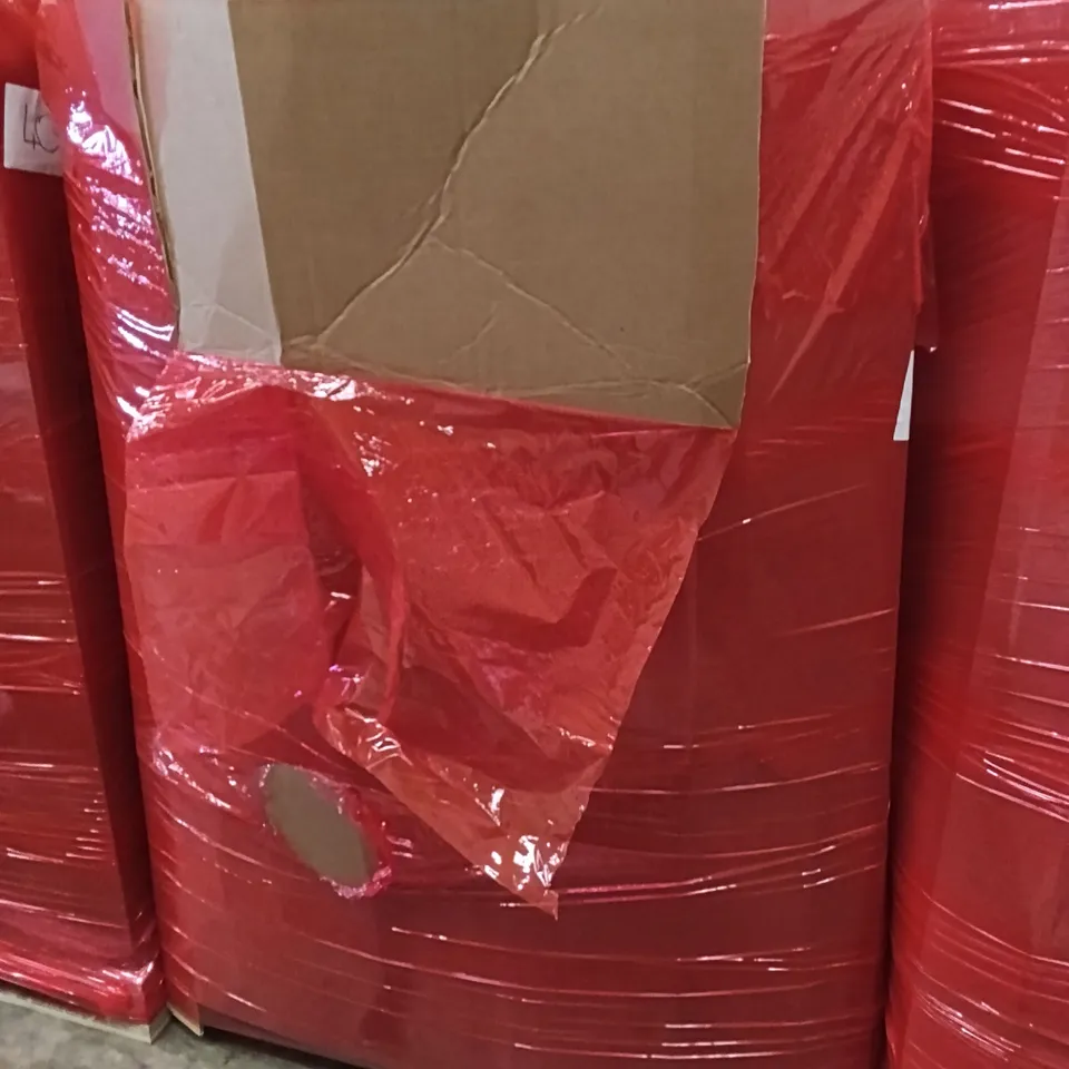 PALLET OF ASSORTED ITEMS INCLUDING - CURTAIN SHOWER ROD, SMALL BINS