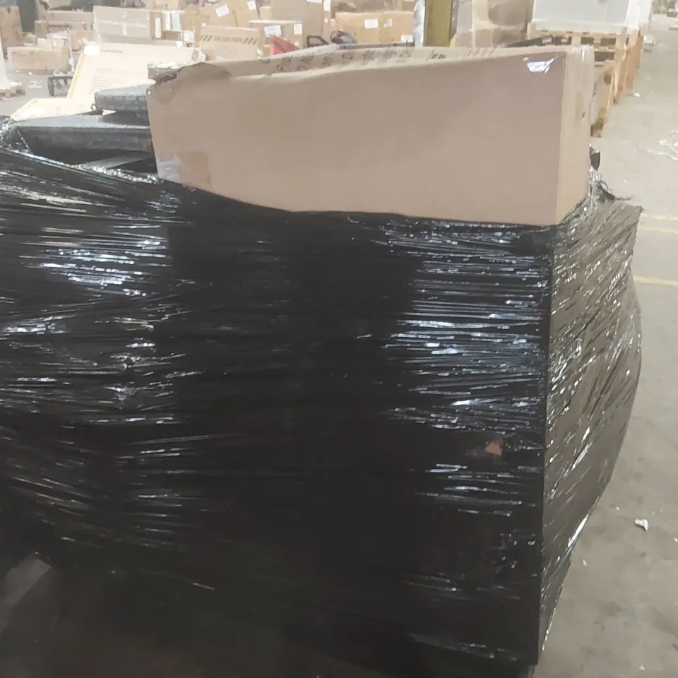 PALLET CONTAINING A VERY LARGE QUANTITY OF ASSORTED DESIGNER GARDEN FURNITURE PARTS
