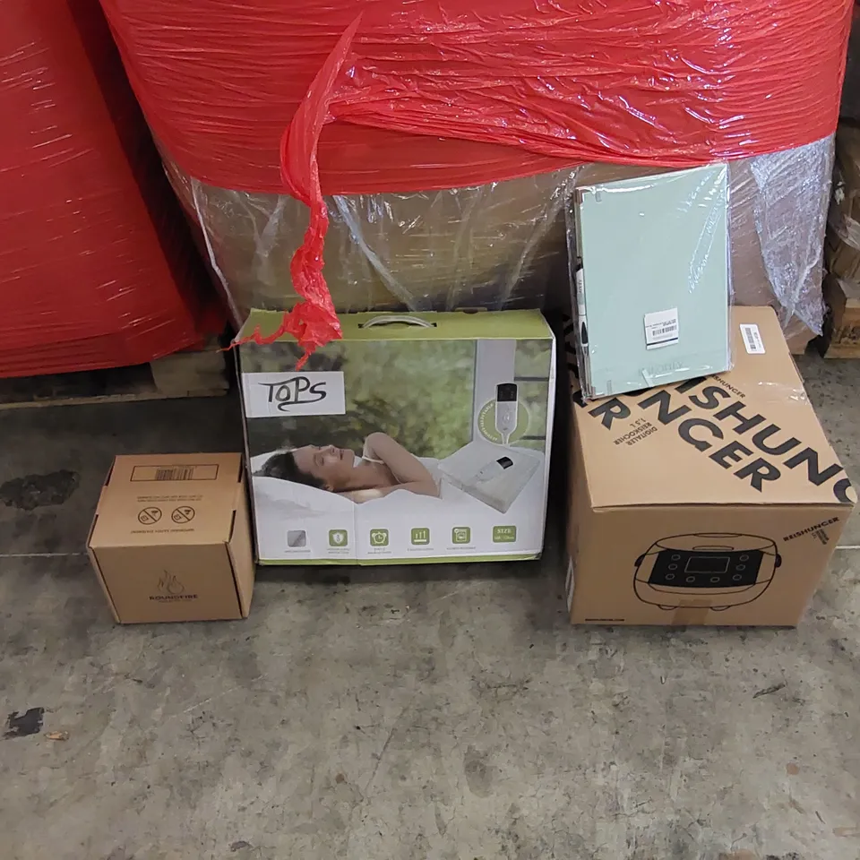 PALLET OF ASSORTED ITEMS INCLUDING: ELECTRIC BLANKET, RICE COOKER, NOTEPADS, TABLETOP FIRE