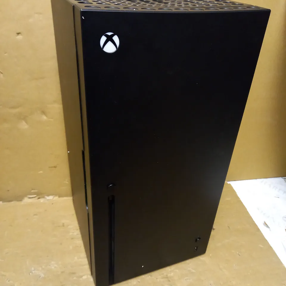 XBOX SERIES X REPLICA MINI FRIDGE THERMOELECTRIC COOLER 1.5:1