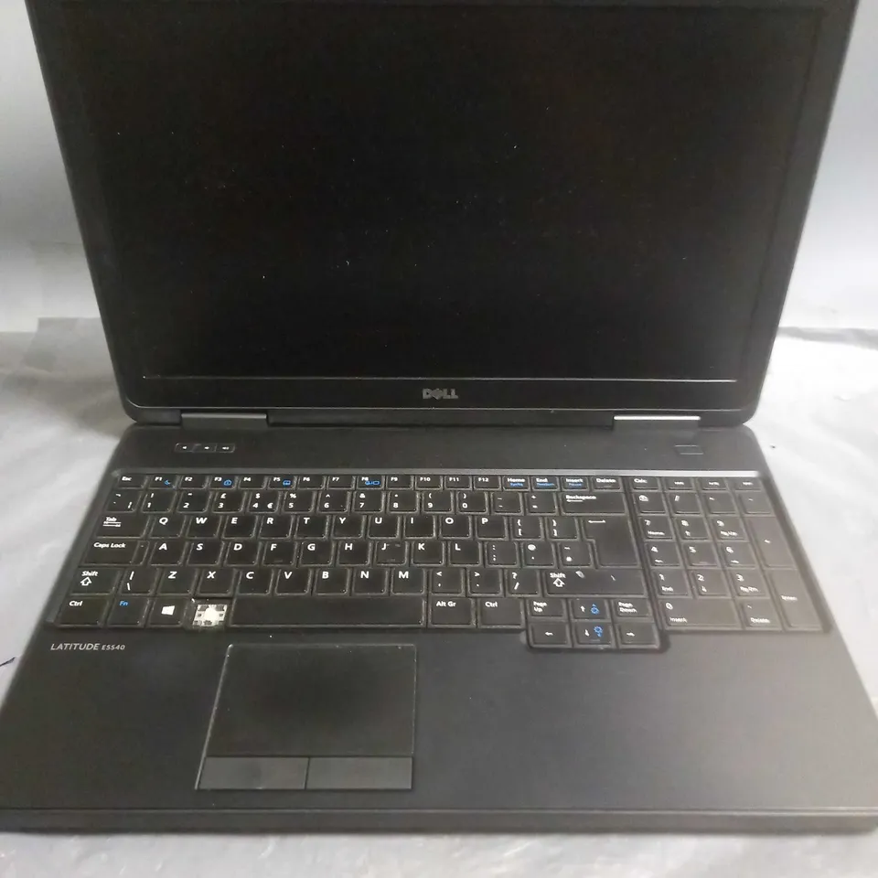 DELL LATITUDE E5540 LAPTOP