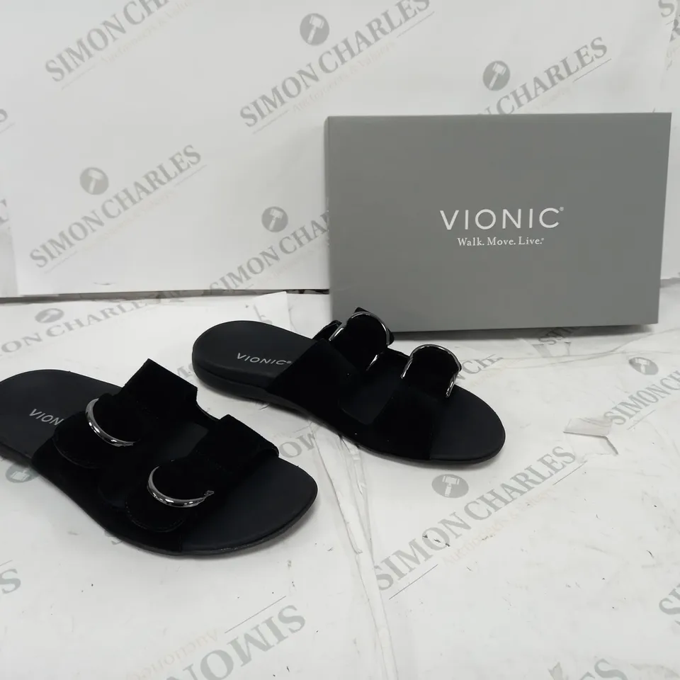 VIONIC SIZE 6 BLACK SANDAL BOXED 