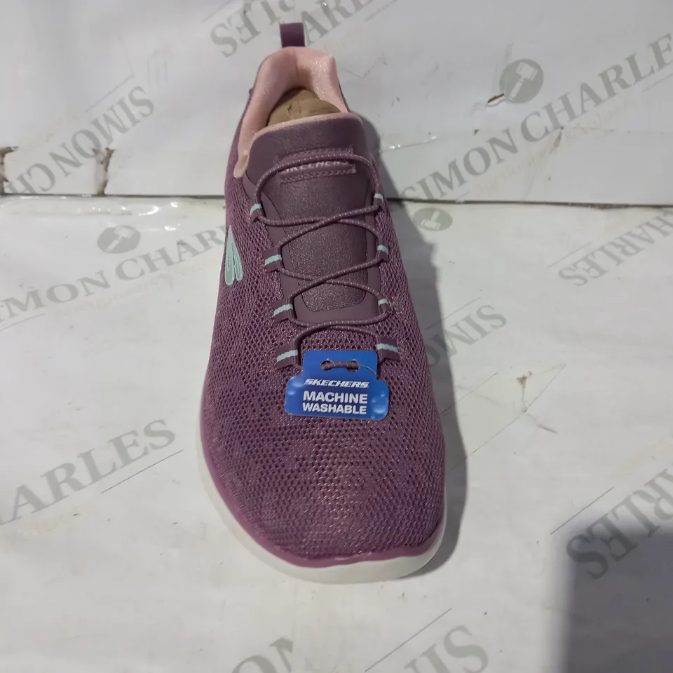 BOXED PAIR OF SKECHERS MEMORY FOAM TRAINERS IN PURPLE UK SIZE 5.5
