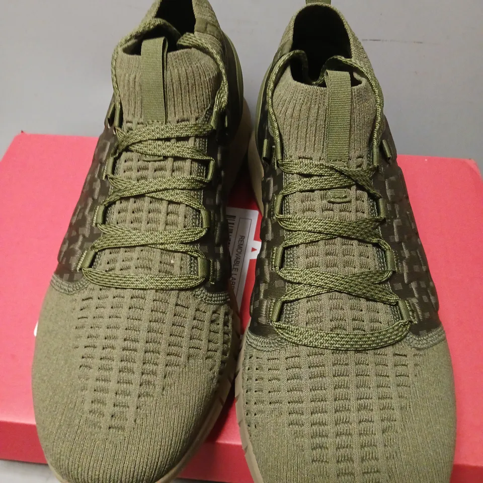 BOXED PAIR OF UNDER ARMOUR PHANTOM 1 TRAINERS, OLIVE GREEN - UK SIZE 12