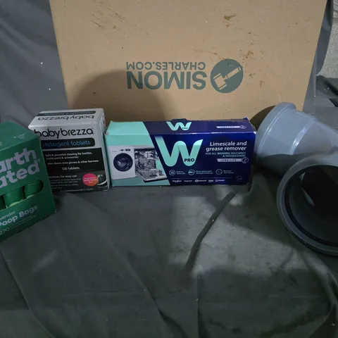 APPROXIMATELY 15 ITEMS OF MIXED LOT OF HOUSEHOLD & GARDEN ITEMS β ASSORTED PACKAGING AND FITTINGS.