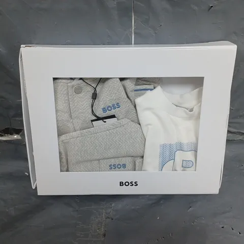 HUGO BOSS - NEWBORN BABY BOYS GIFT BOXED TRACKSUIT & T-SHIRT SET - LIGHT GREY - SIZE 9 MONTHS