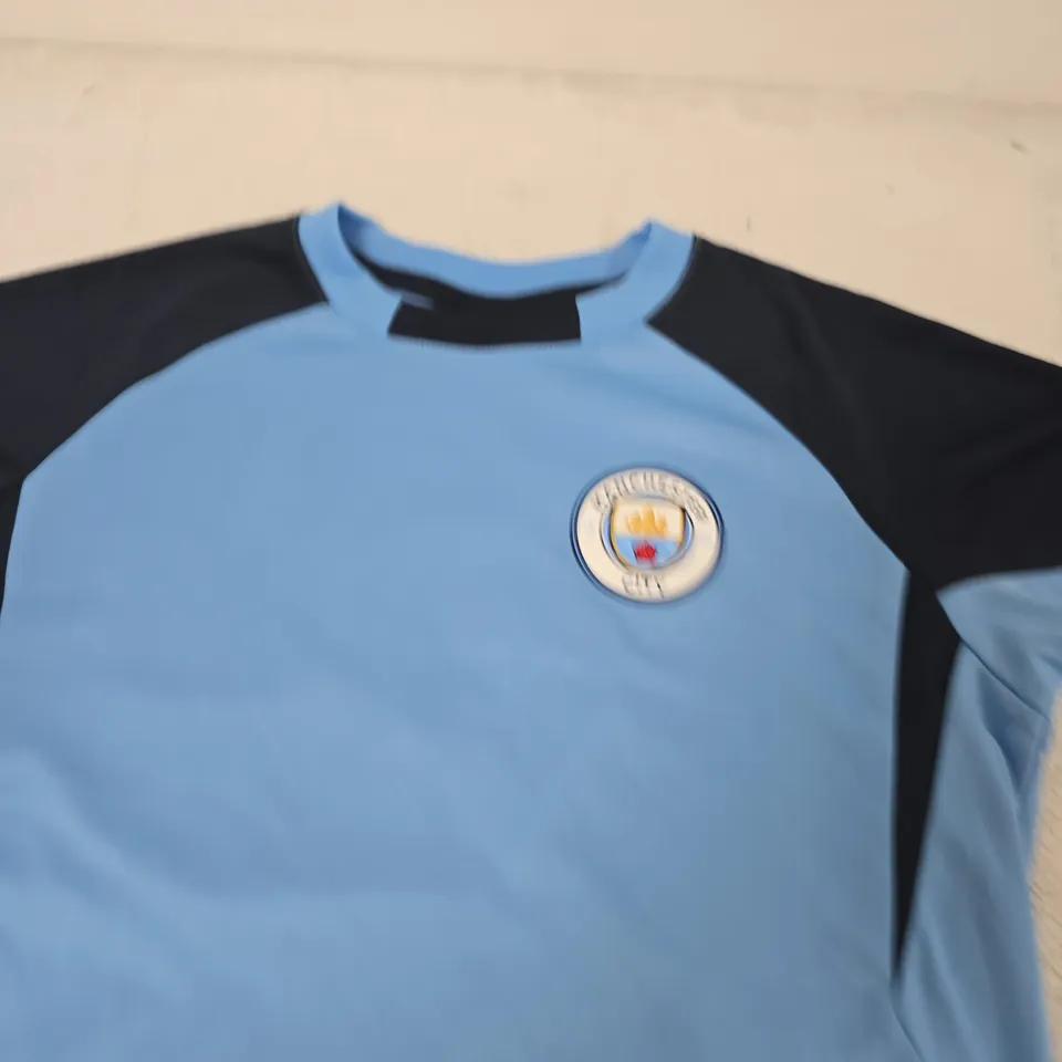 MANCHESTER CITY FC HAALAND 9 FOOTBALL SHIRT – SIZE 10/11 YRS