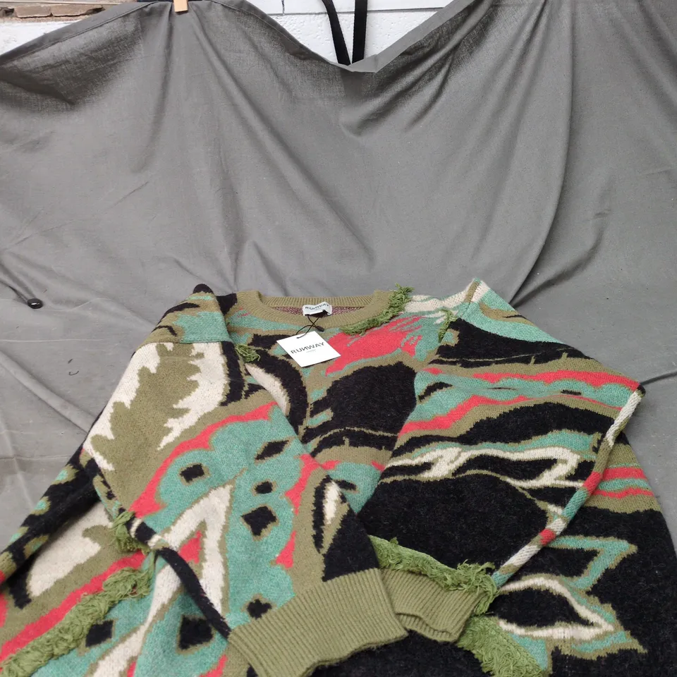 RUNWAY LONDON LONGLINE PATTERN JUMPER MULTI COLOUR MEDIUM WITH TAGS