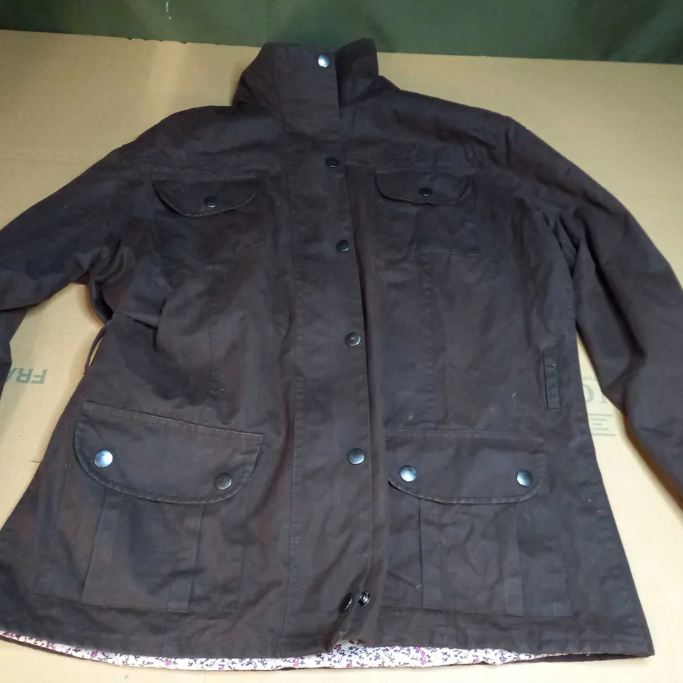 COUNTRY ROSE ZIP UP LONG SLEEVE JACKET IN BROWN WITH FLORAL INNER DESIGN - LARGE