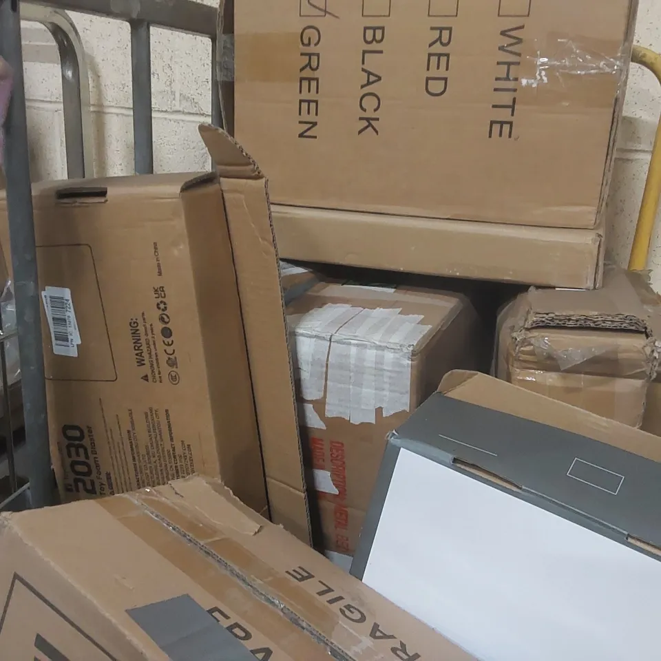 CAGE CONTAINING ASSORTED ITEMS INCLUDING: TOY FOAM BLASTER, TOILET RISER ECT // CAGE NOT INCLUDED