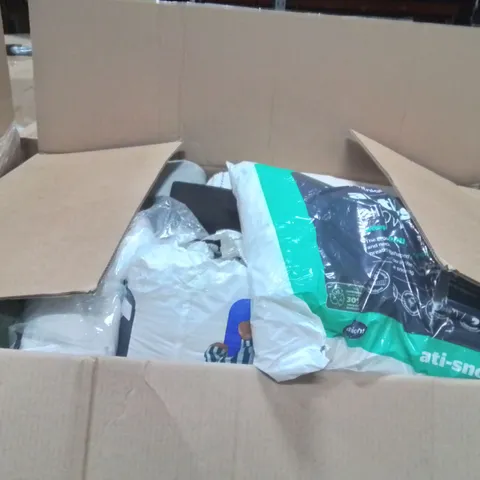 PALLET CONTAINING A LARGE QUANTITY OF BEDDING PRODUCTS TO INCLUDE:DUVETS,PILLOWS 