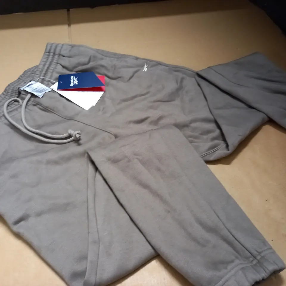 REEBOK TRACKPANTS - UK M