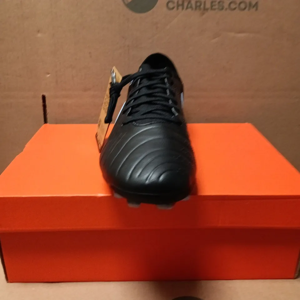 NIKE LEGEND 10 PRO FOOTBALL SHOES BLACK/BLUE SIZE 12