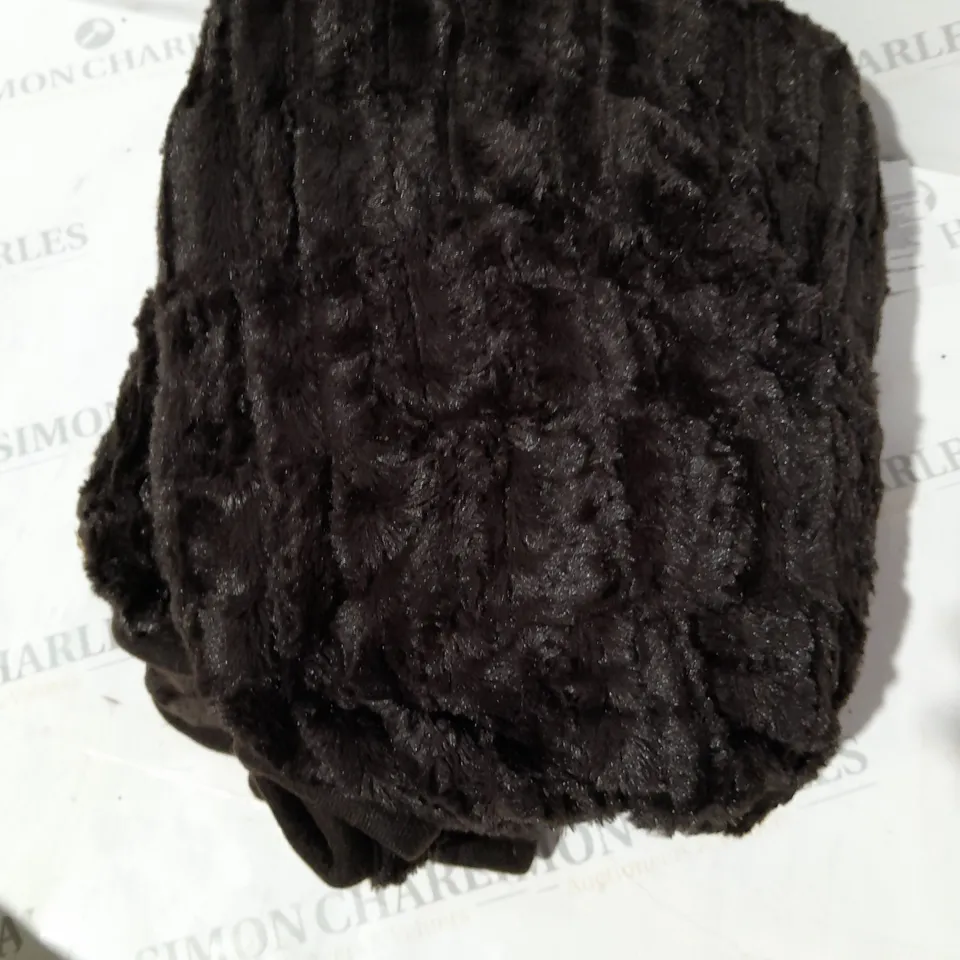 COZEE HOME FAUX FUR HEATED THROW, CHOCOLATE