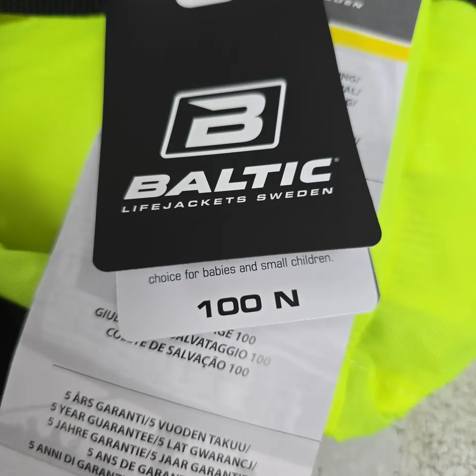 BALTIC LIFEJACKET DOLLY UV-YELLOW FOR 15–30 KG CHILD
