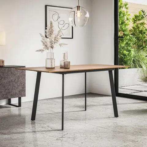 BOXED HAYDON EXTENDING OAK EFFECT DINING TABLE (1 BOX)