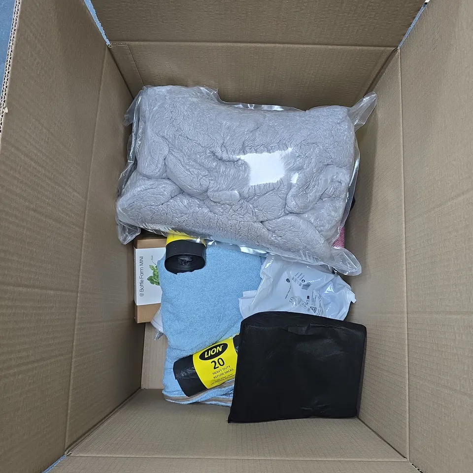 LARGE QUANTITY OF ASSORTED ITEMS TO INCLUDE WASHING MACHINE CLEANER, IPAD CASE, CALCULATOR, WATERPROOF TAPE, AMBIENT LAMP, ETC - COLLECTION ONLY