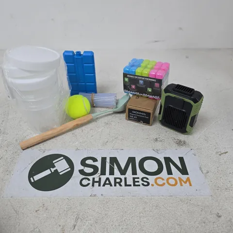 APPROXIMATELY 12 ASSORTED HOUSEHOLD ITEMS TO INCLUDE WAIST FAN, ICEBLOCKZ, GLUE GUN STICKS, ETC