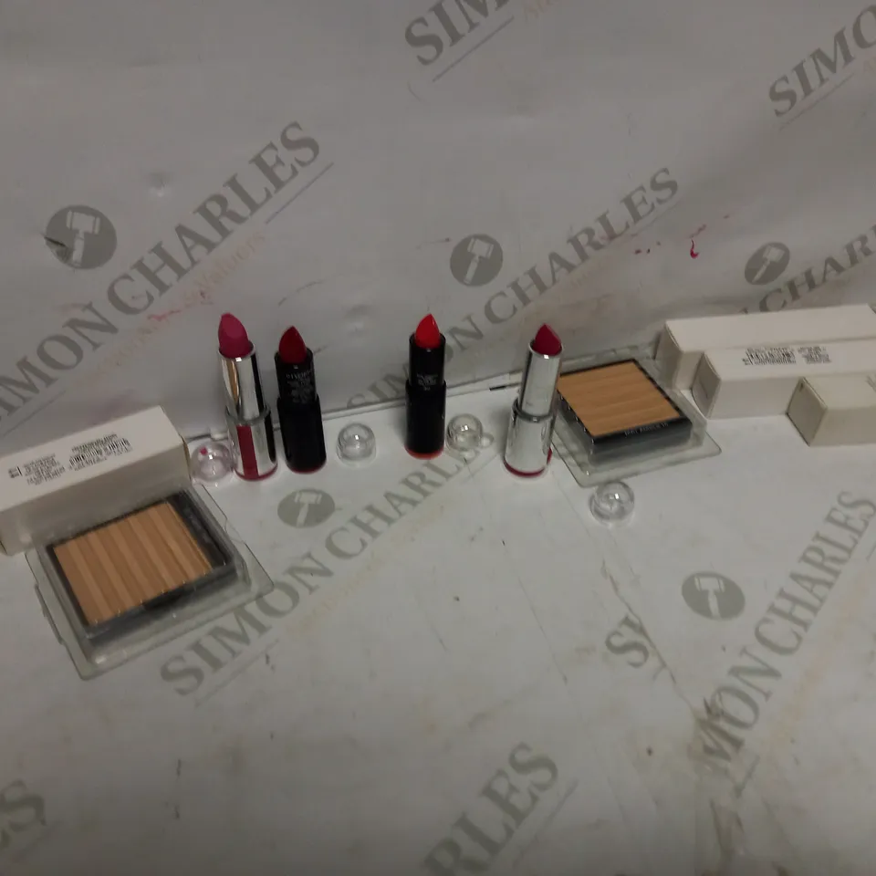LOT OF APPROXIMATELY 25 GIVENCHY PRODUCTS TO INCLUDE 6 ROUGE A LEVRES LIPSTICK - 0216 ROSE GRAPHIQUE, 5 ROUGE A LEVRES LIPSTICK - 012 ROUGE INSOMNIE, ROUGE LIPSTICK - 016 WANTED CORAL, ETC