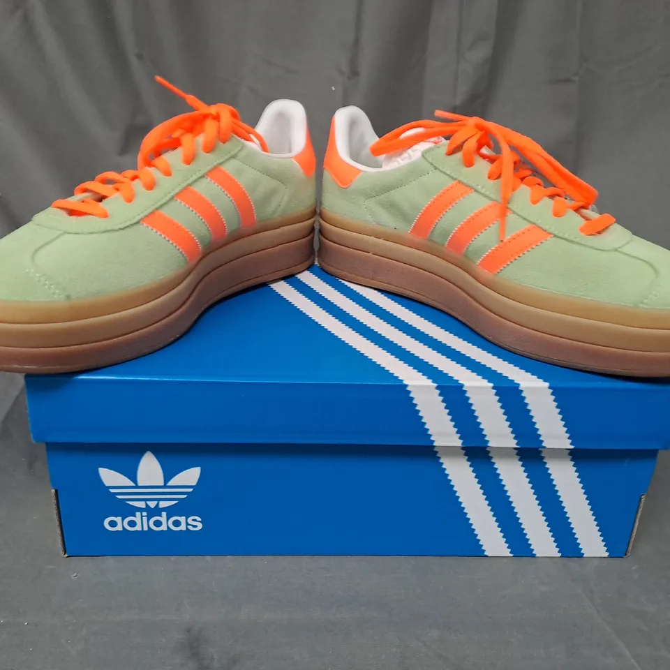 BOXED PAIR OF ADIDAS GAZELLE BOLD W SHOES IN GREEN/NEON ORANGE UK SIZE 6