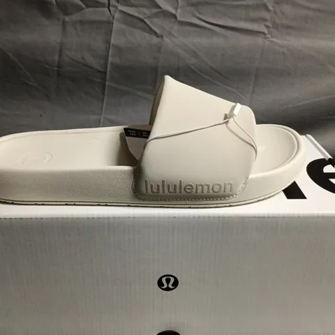 BOXED PAIR OF LULULEMON RESTFEEL SLIDE – WHITE, WOMEN'S SANDALS, UK 5.5 