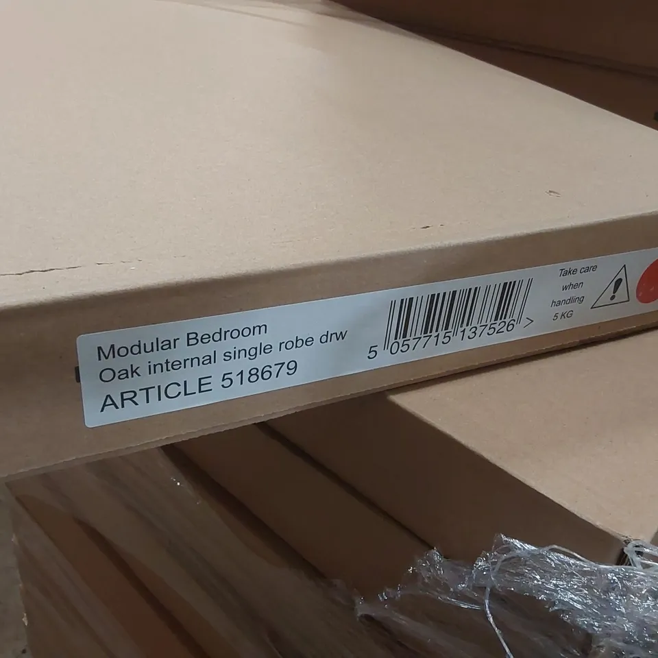 PALLET CONTAINING A LARGE QUANTITY OF ASSORTED OAK INTERNAL ROBE DRAWERS