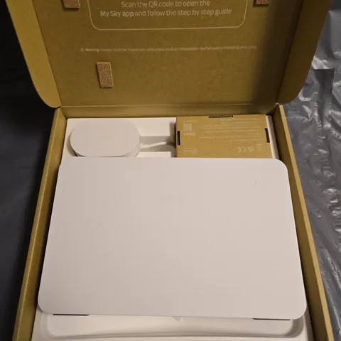 BOXED SKY BROADBAND SR213 WIFI MAX ROUTER 