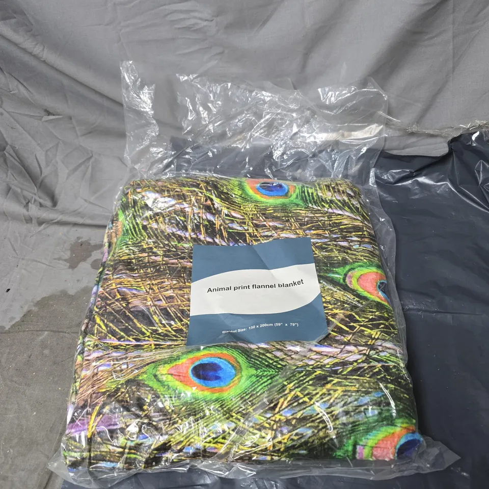 ANIMAL PRINT FLANNEL BLANKET 150 X 200CM. SEALED