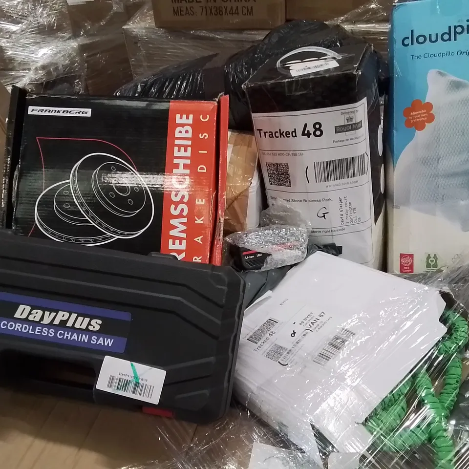 PALLET CONTAINING VARIOUS ASSORTED BOXED ITEMS TO INCLUDE: CAR PARTS, CORDLESS CHAIN SAW, EXPANDABLE HOSES, CLOUD PILLOS, STAINLESS STEEL LADDER AND LOTS MORE UNMARKED BOXED ITEMS 