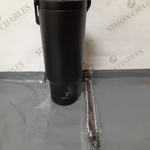 MEOK TUMBLER WITH CARRY HANDLE BLACK 1182ML
