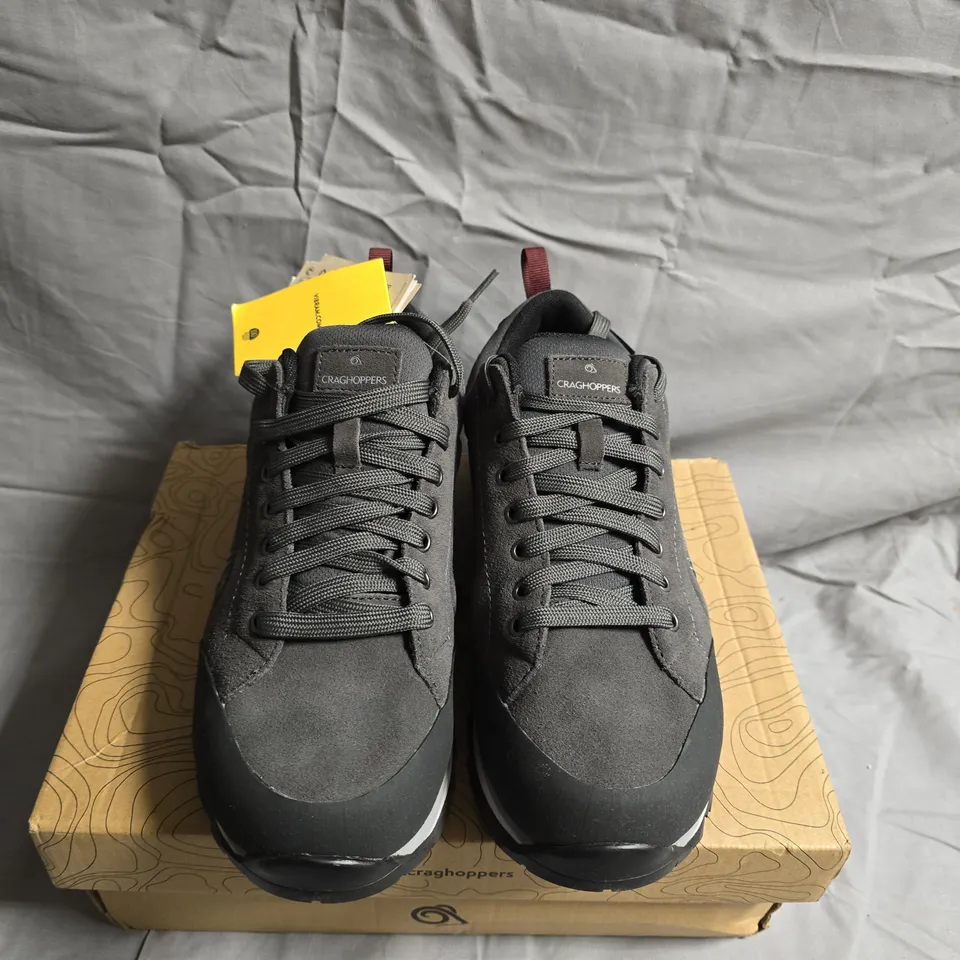 BOXED PAIR OF CRAGHOPPERS JACARA 2 SHOES - UK SIZE 6