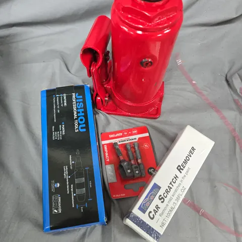 BOX OF ASSORTED CAR ITEMS TO INCLUDE - 10 TON JACK - TOOLS - LED HEAD LIGHT BULBS 