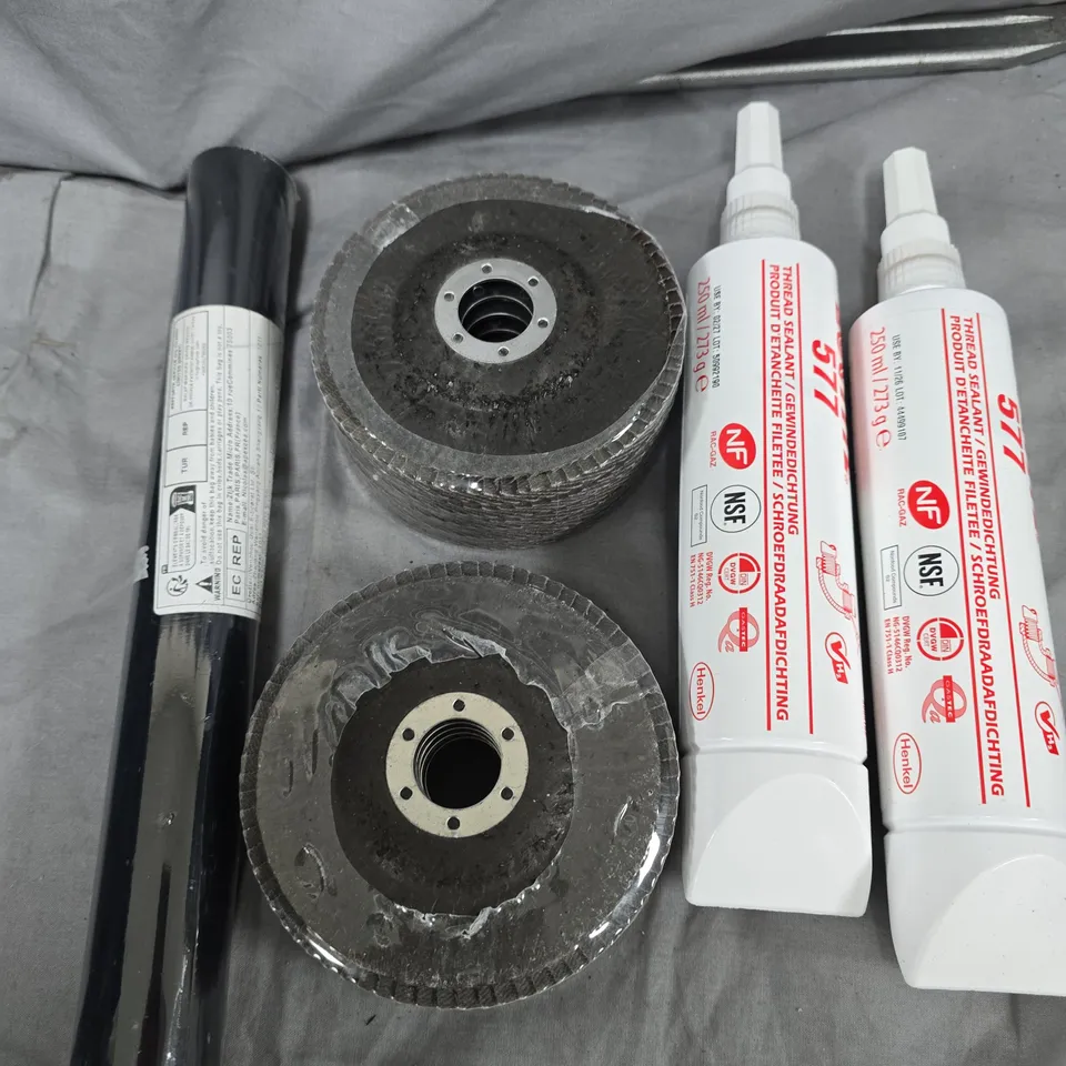 BOX OF ASSORTED ITEMS TO INCLUDE - LOCTITE 577 - MOUSE TRAP - GRINDING DISCS 