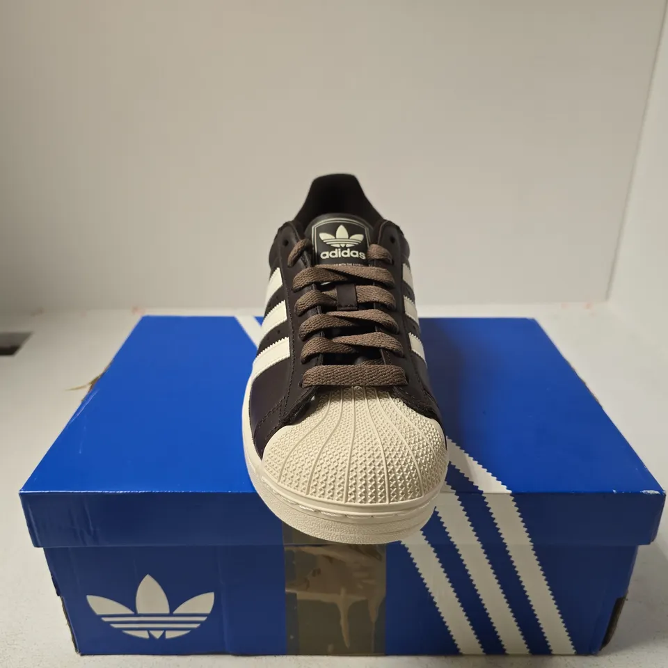 ADIDAS SUPERSTAR WHITE/BROWN UK 7.5 BOXED WOMENS