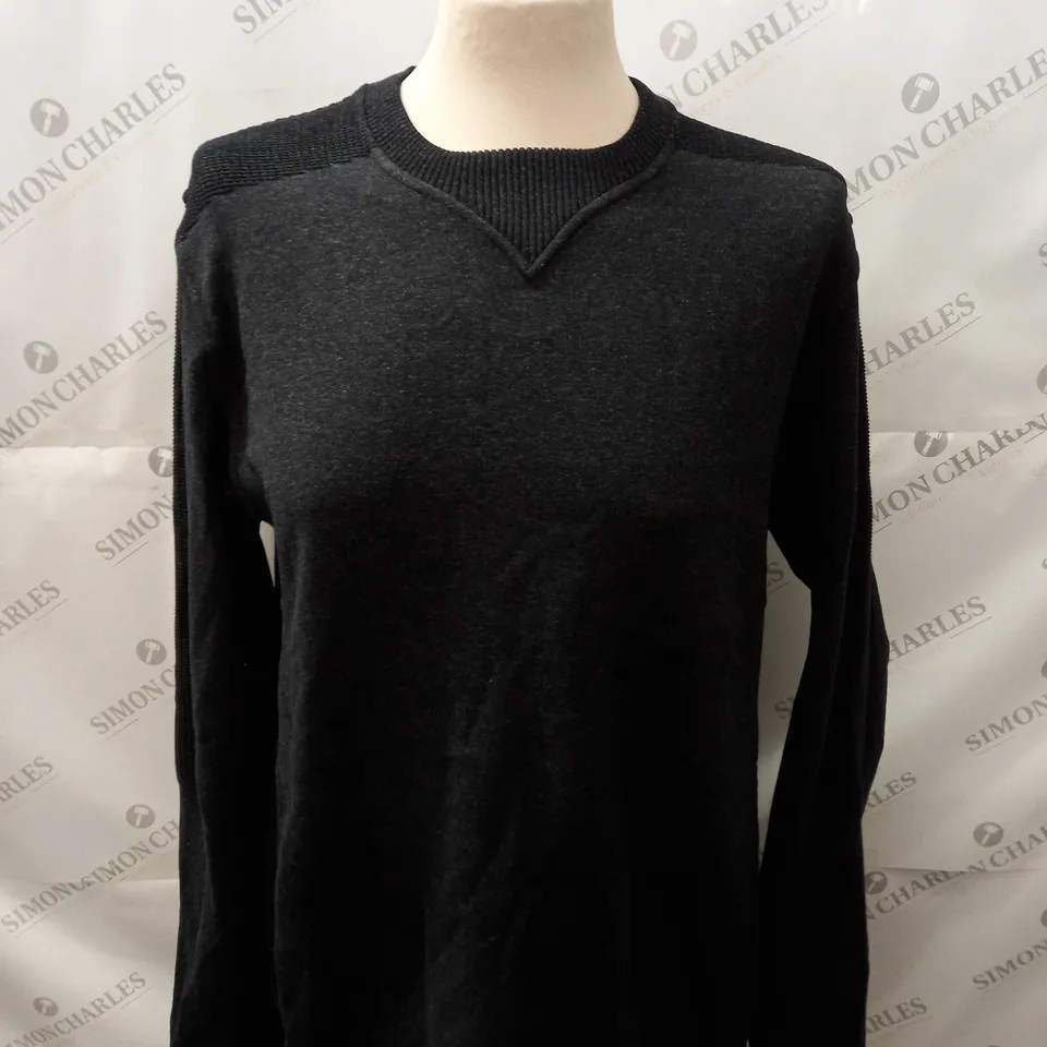 GYMSHARK REST DAY JUMPER SIZE S