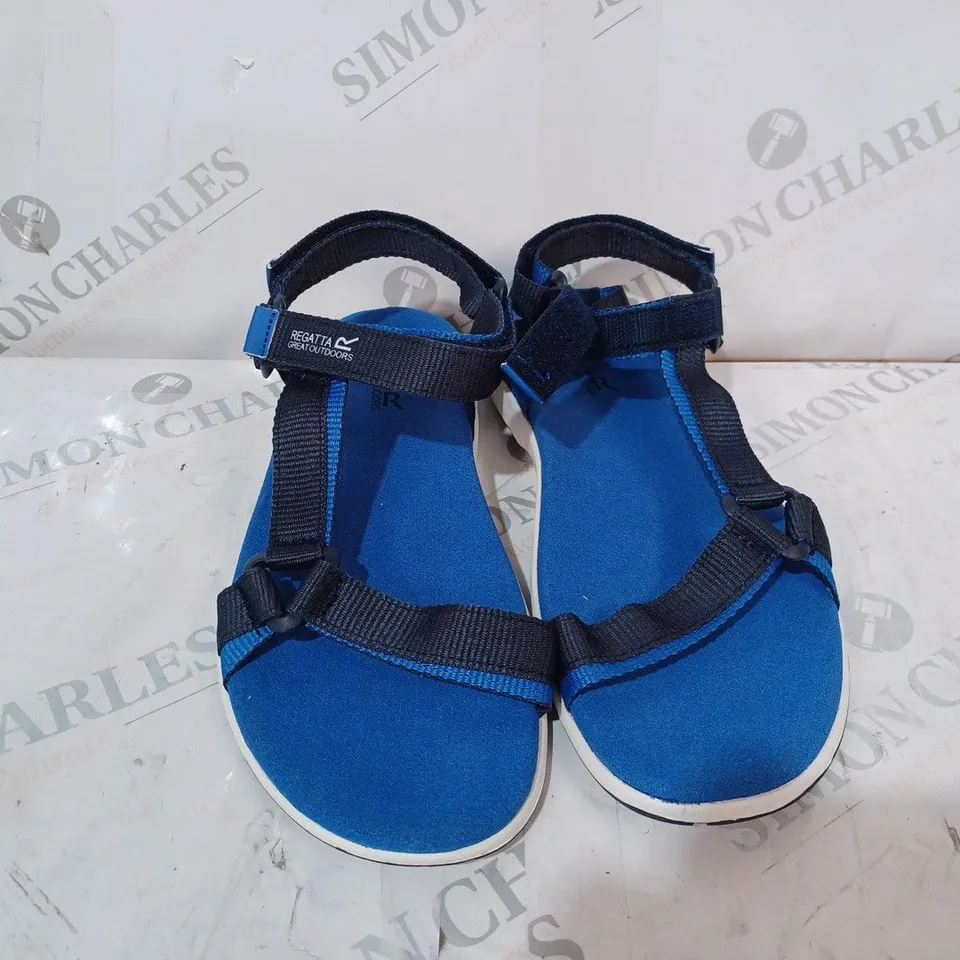 REGATTA BLUE SANDALS - UK 5