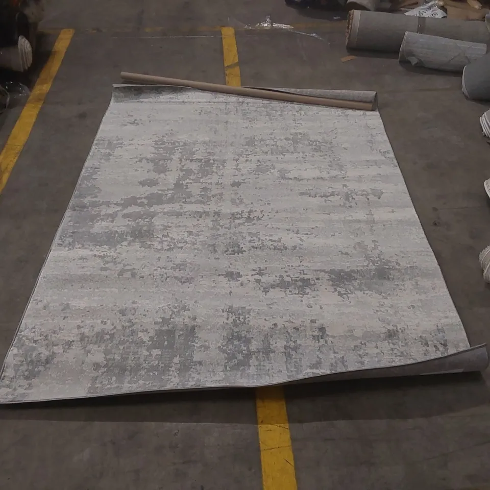 QUALITY ABSTRACT AREA RUG - 160 x 220cm