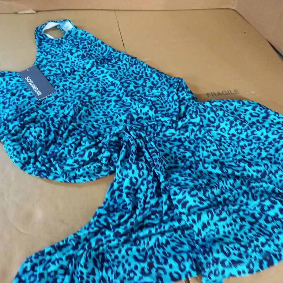 SOSANDAR JERSEY OPEN BACK DRESS IN BLUE ANIMAL - 18