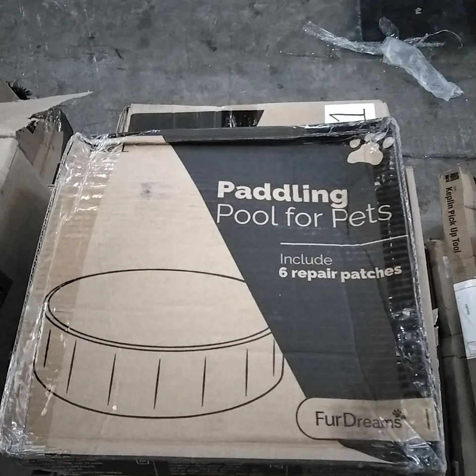 BOXED FURDREAMS PADDLING POOL FOR PETS INCLUDING PATCH REPAIR 